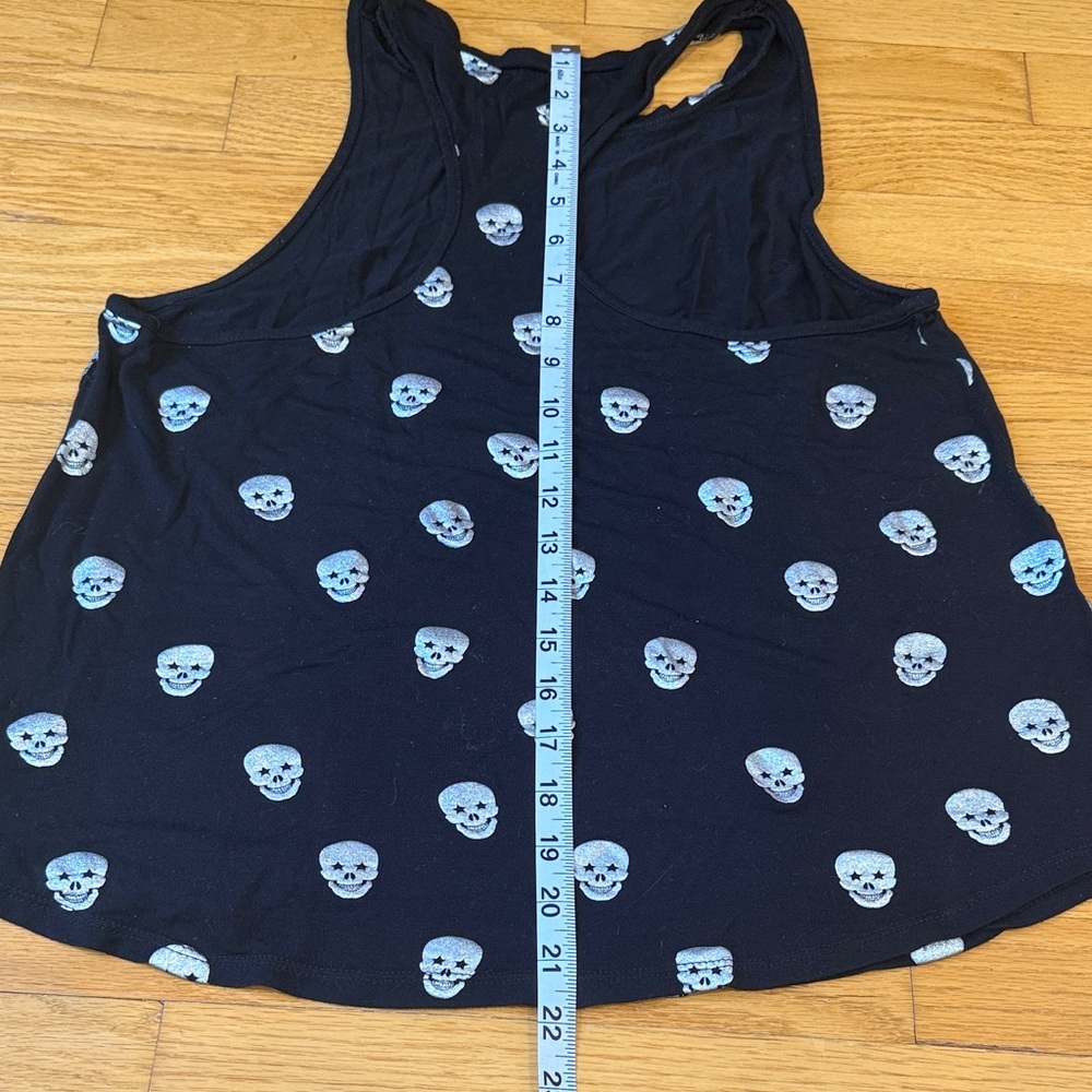 Black Skull Print Tank Top - Picture 3 of 4